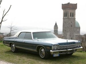 Dodge Monaco 4-Door Hardtop 1974 года